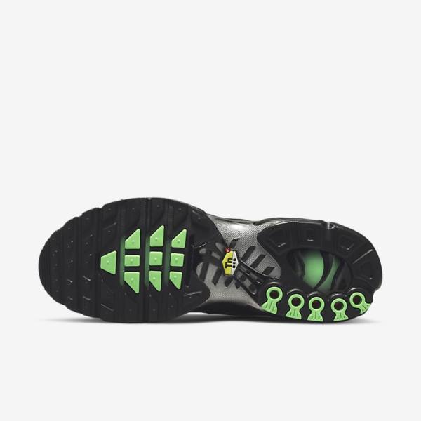 Nike Air Max Plus Moški Superge Črna / Zelena / Kovinski Srebrna / Črna | NK716KDS