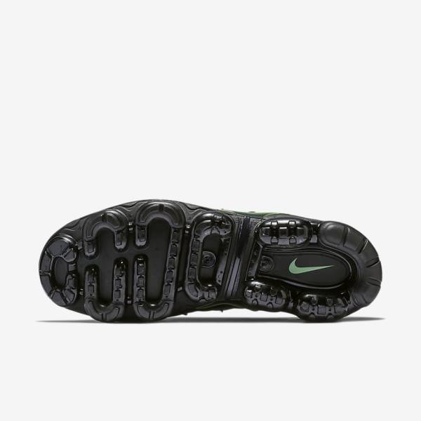 Nike Air VaporMax Plus Moški Superge Črna / Bela | NK374SEF