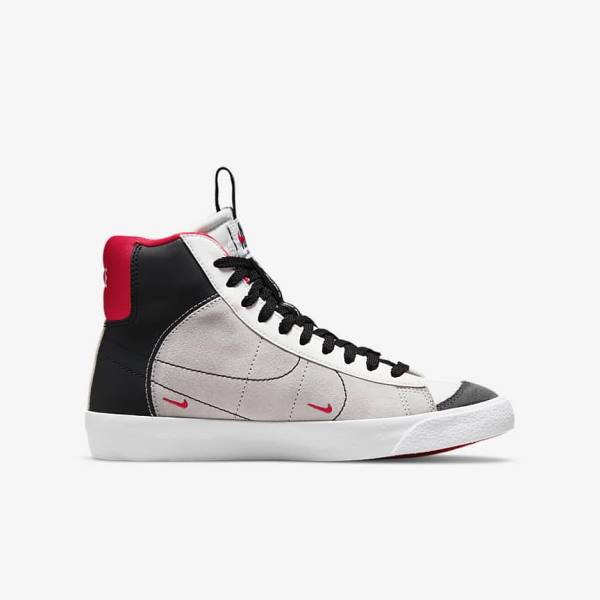 Nike Blazer Mid 77 SE Dance Older Otroci Superge Bela / Rdeča / Svetloba Siva / Črna | NK723EWG