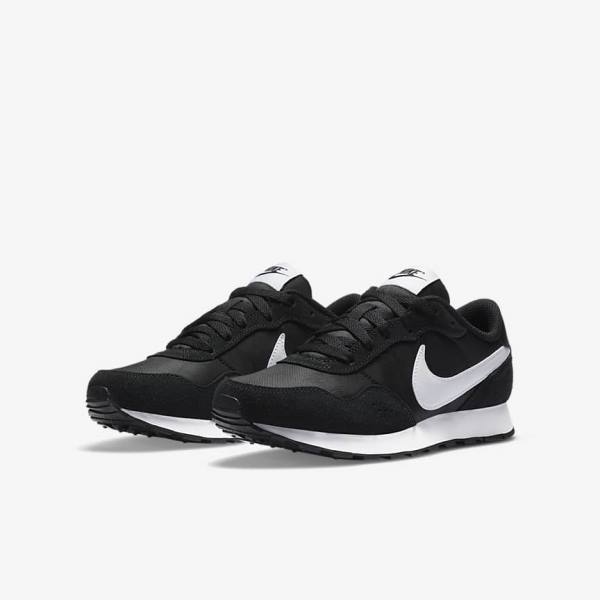 Nike MD Valiant Older Otroci Superge Črna / Bela | NK172SEI