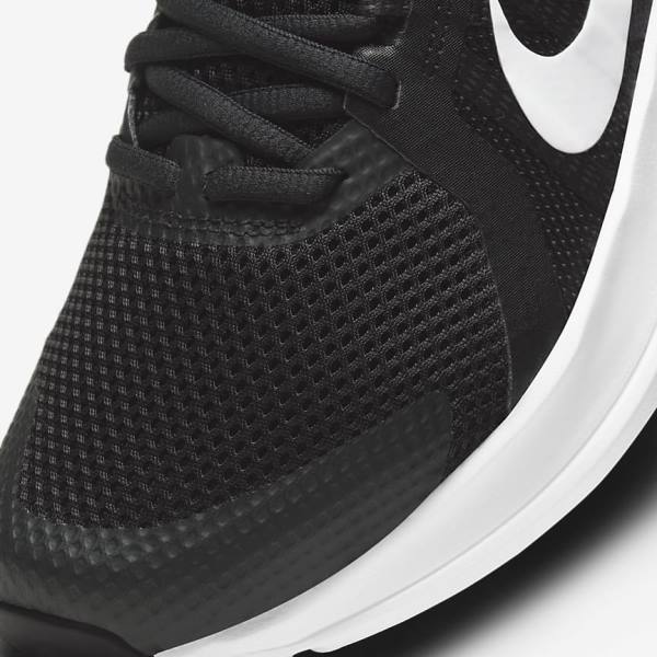 Nike Run Swift 2 Road Moški Tekaški Čevlji Črna / Temno Siva / Bela | NK672WHK