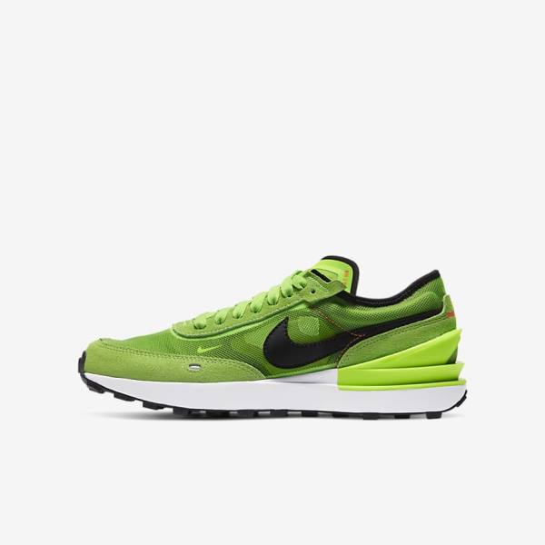 Nike Waffle One Older Otroci Pohodni Čevlji Zelena / Rdeča / Črna | NK290LZF