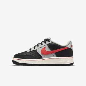 Nike Air Force 1 EMB Older Otroci Superge Črna / Siva / Rdeča | NK529YMV