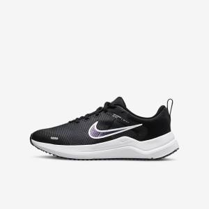 Nike Downshifter 12 Older Road Otroci Tekaški Čevlji Črna / Temno Siva / Bela | NK169DZR